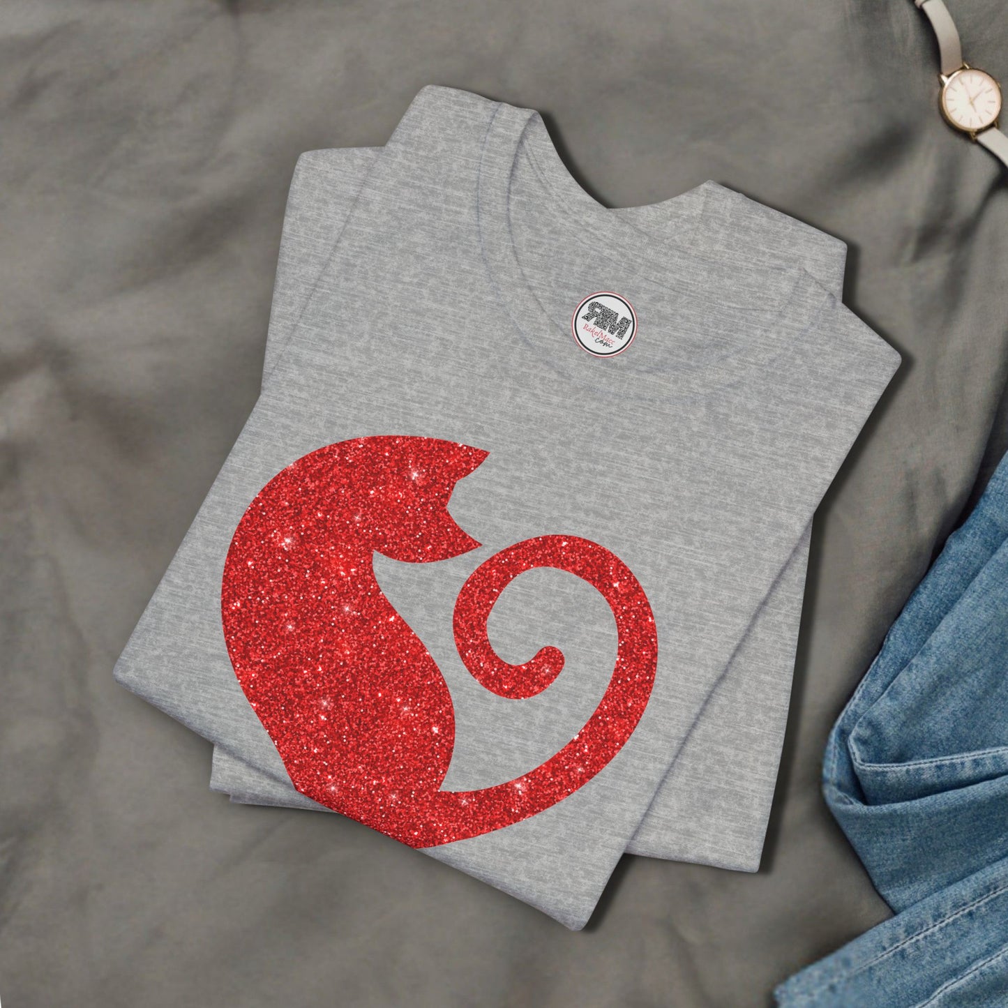 Camiseta con diseño de corazón de gato y purpurina roja