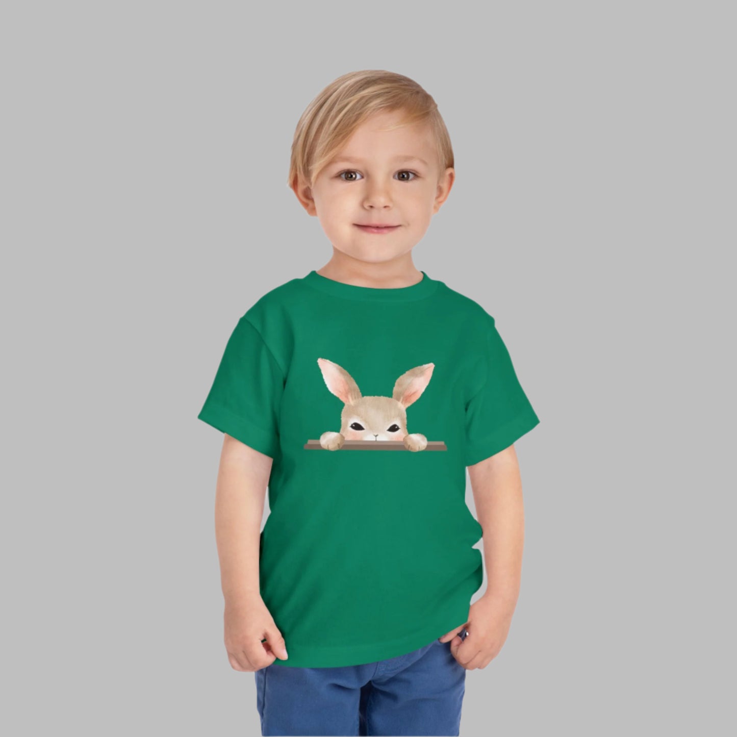 Bonita camiseta para niños pequeños con conejito que mira a escondidas