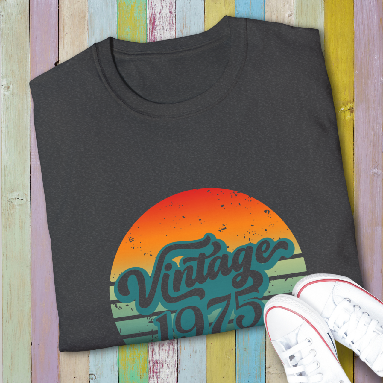 Vintage 1975 T-Shirt Retro 50th Birthday Gift Born in 1975 Classic 70s Style Graphic Tee