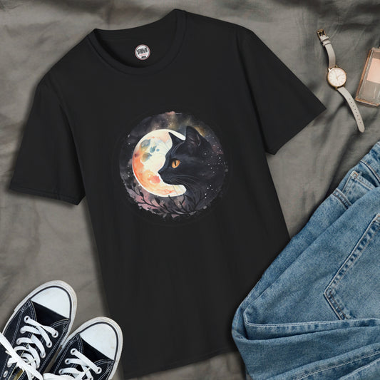 Black Cat in the Moonlight T-Shirt - Witchy Lunar Glow Tee