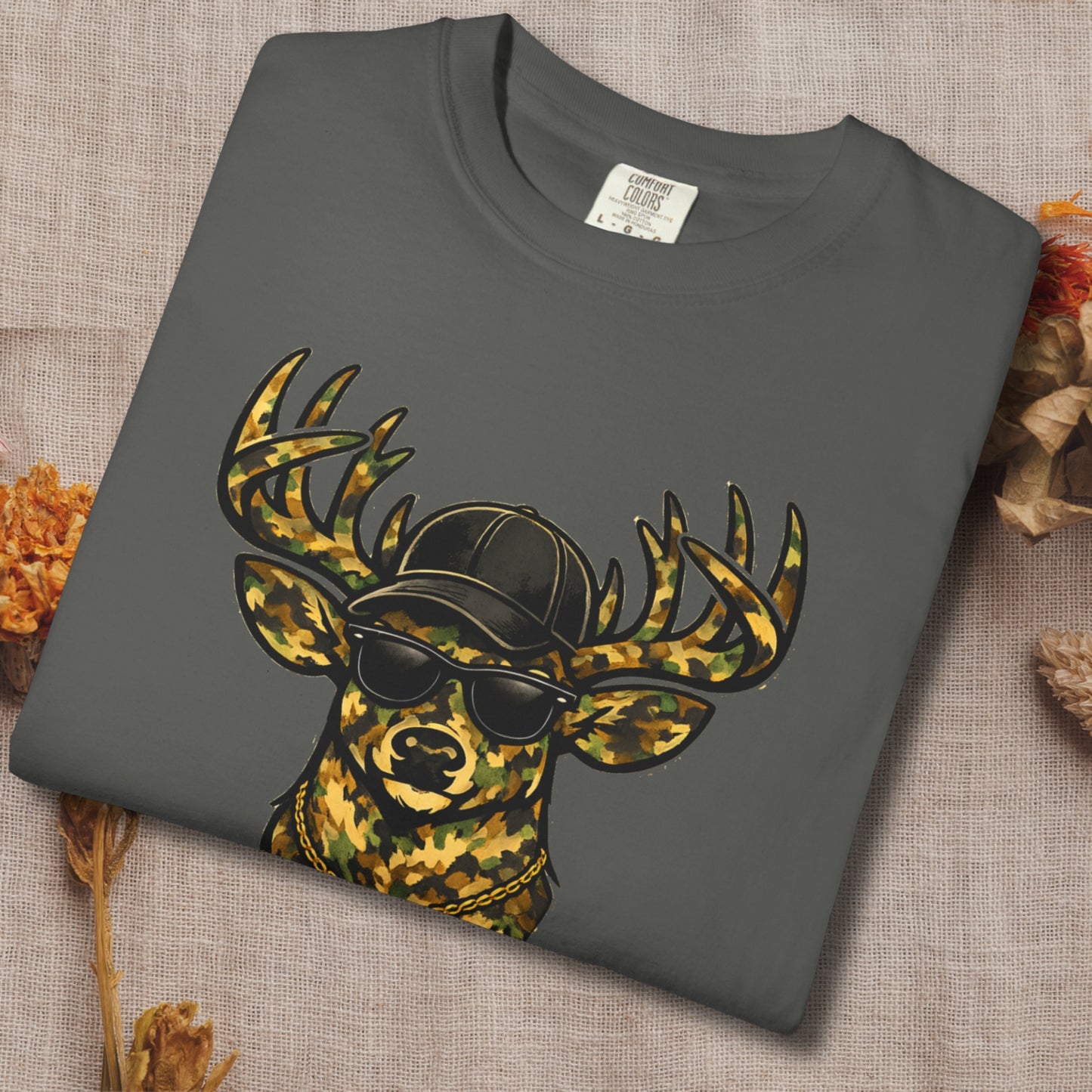 Camo Deer Hunting Buck Unisex T-shirt