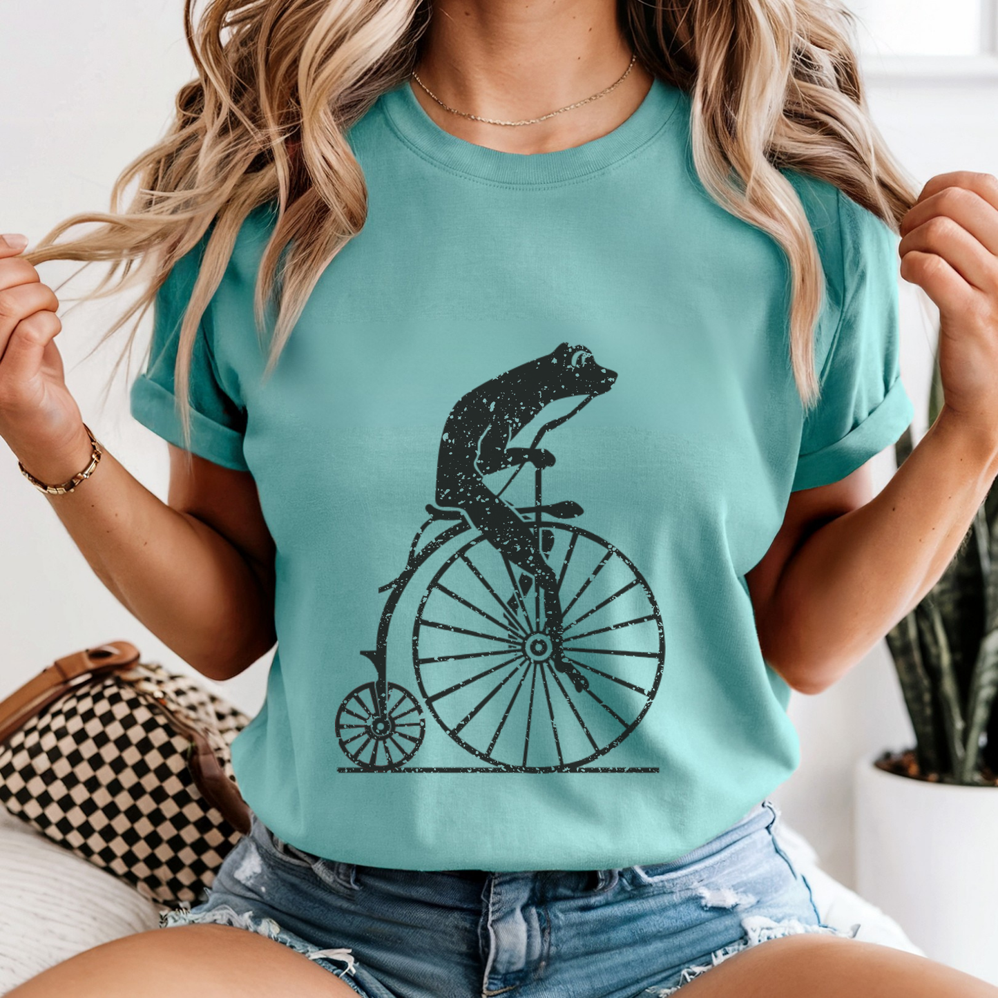 Frog on Penny Farthing Bicycle Unisex T-Shirt