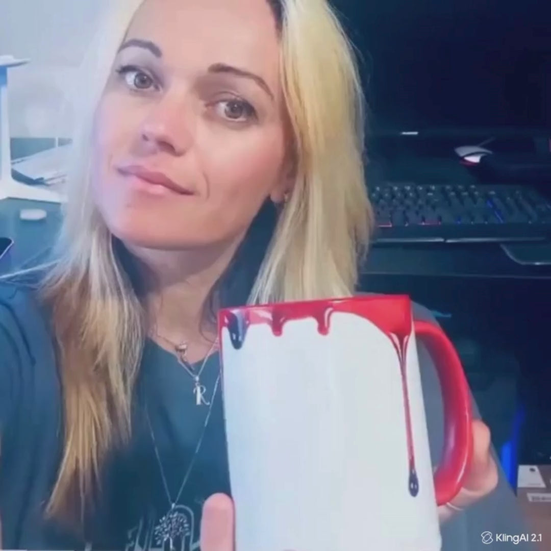 Video of RakelMacc using the Blood Dripping Mug